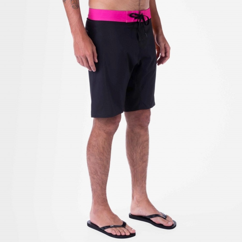 Bermuda RVCA Apex 18 Preto