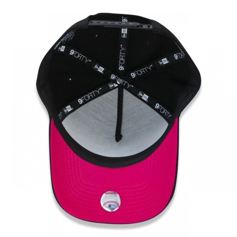 Bon New Era 940 Yankees Preto e Rosa