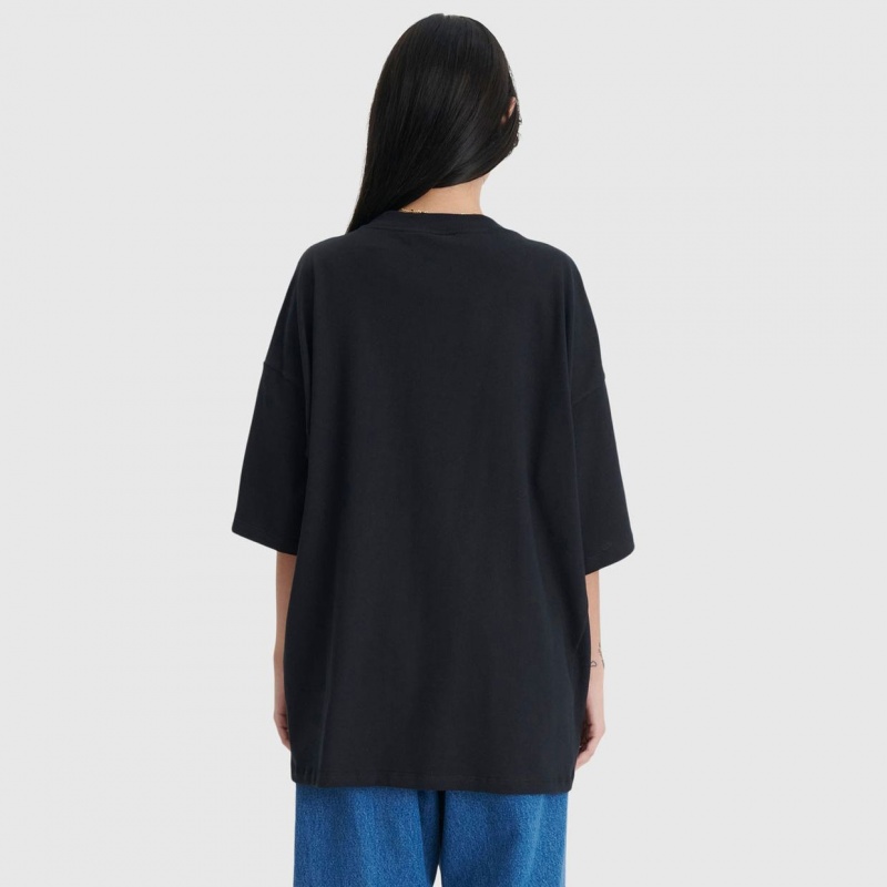 Camiseta Baw New Over Rib Mushroom Hunters Preto
