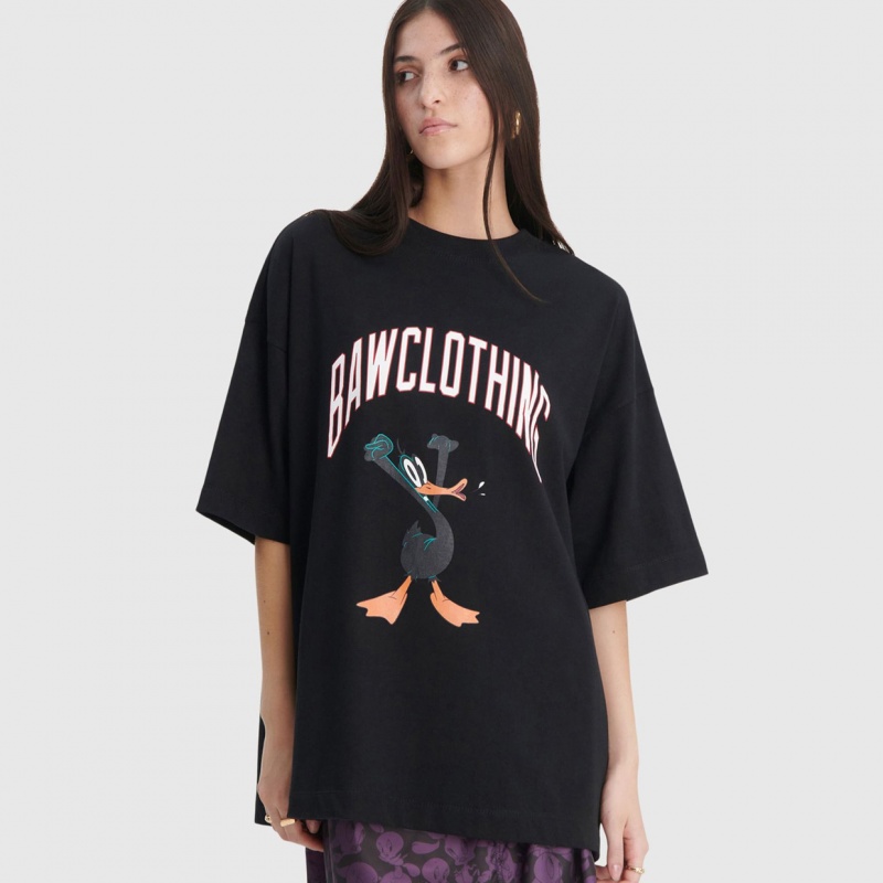 Camiseta Baw New Over Daffy x Looney Preto