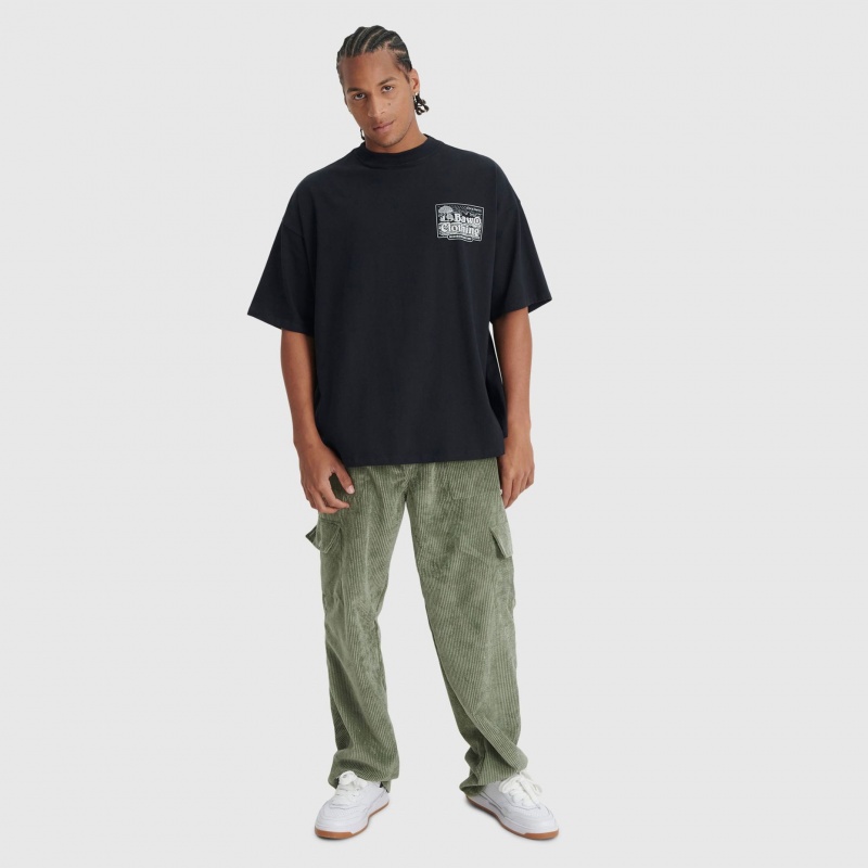 Camiseta Baw New Over Mushroom Hunters Preto