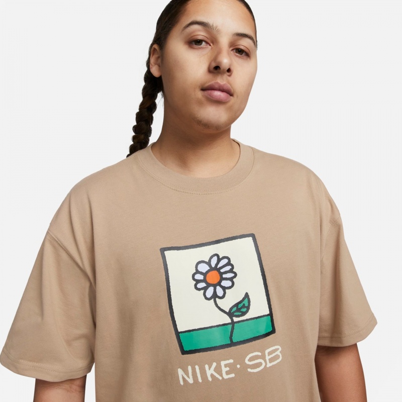 Camiseta Nike Daisy Bege