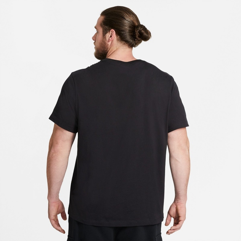 Camiseta Nike Sportswear Club Preto 