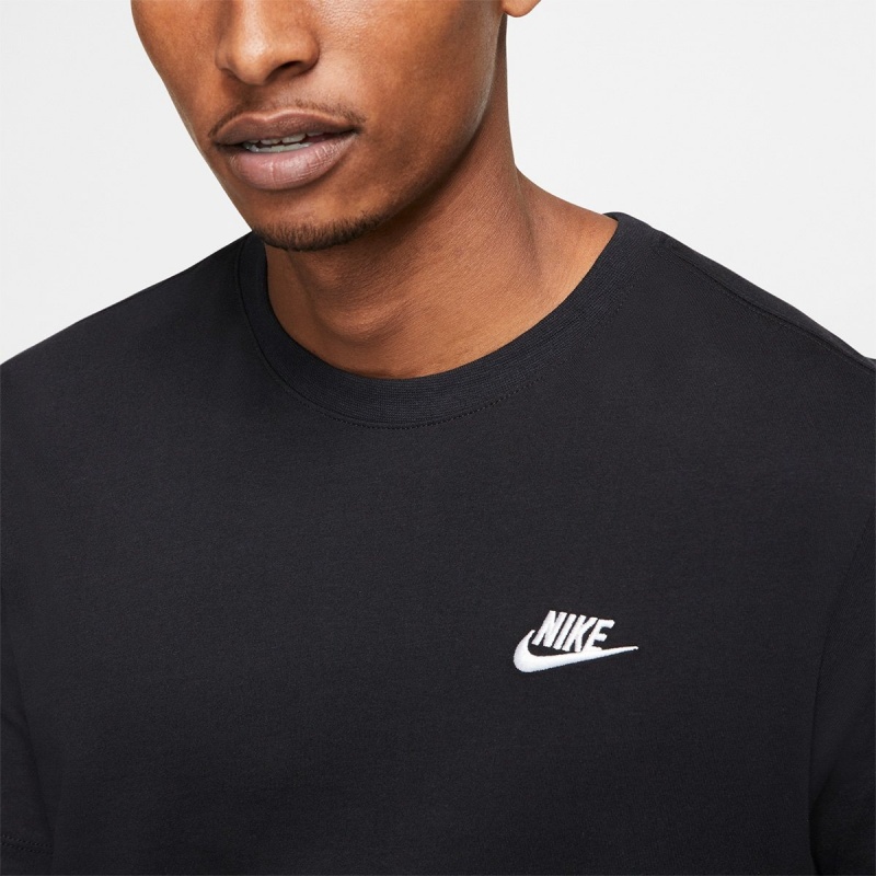 Camiseta Nike Sportswear Club Preto - Loja HIP