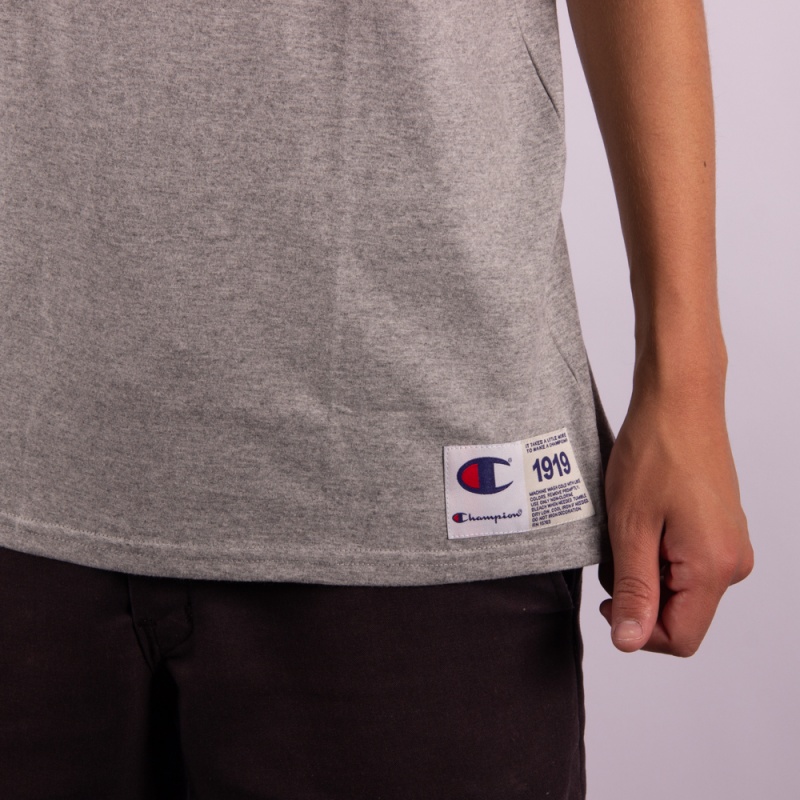 Camiseta Champion Embroidery Trad Logo Script Cinza Claro