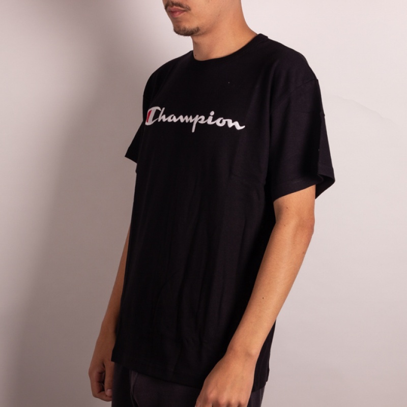 Camiseta Champion Script Patch Logo Preto