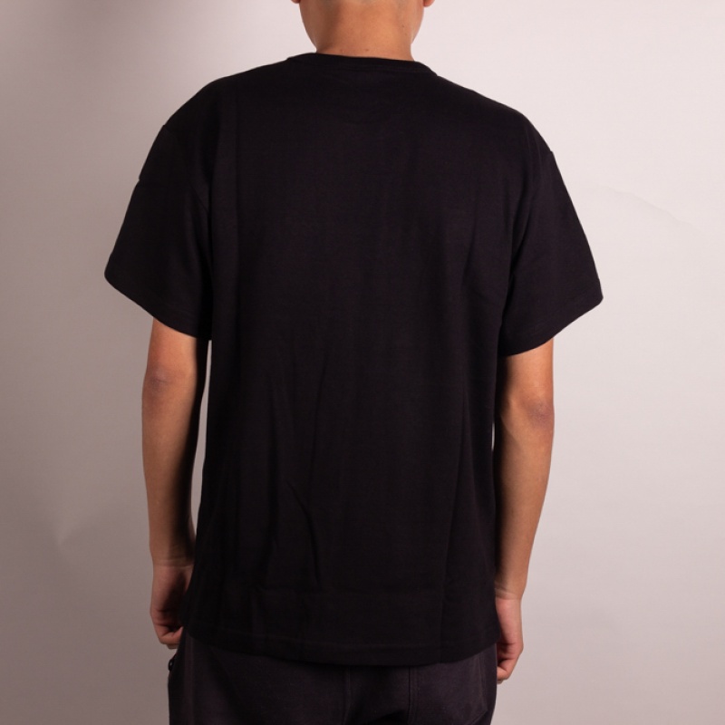 Camiseta Champion Script Patch Logo Preto