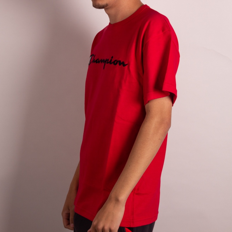 Camiseta Champion Script Patch Logo Vermelho