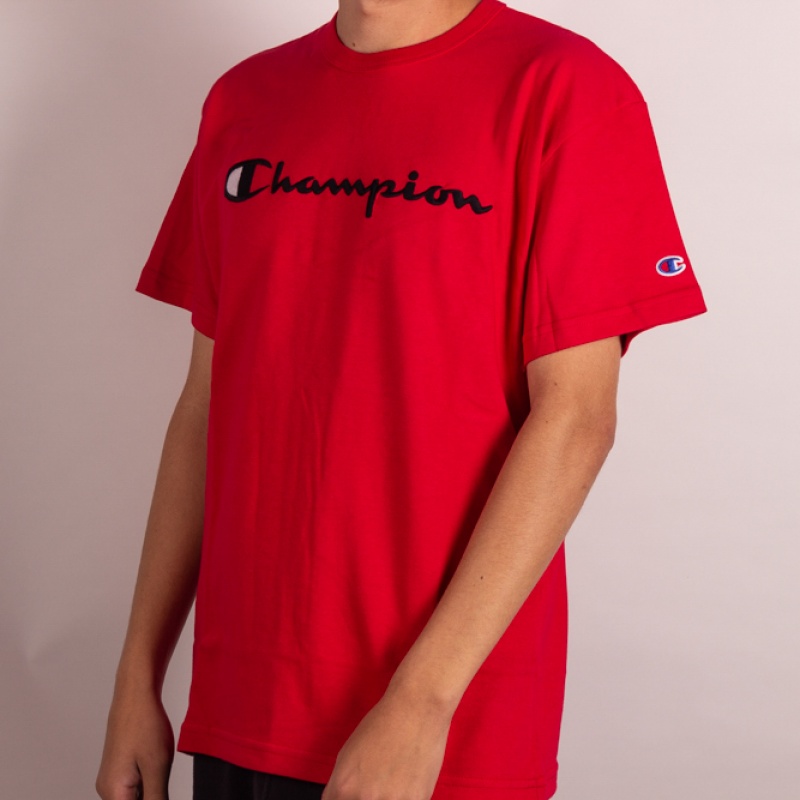 Camiseta Champion Script Patch Logo Vermelho