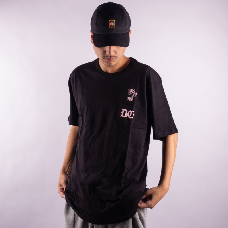 Camiseta Dc Shoes Rose Pocket Preto