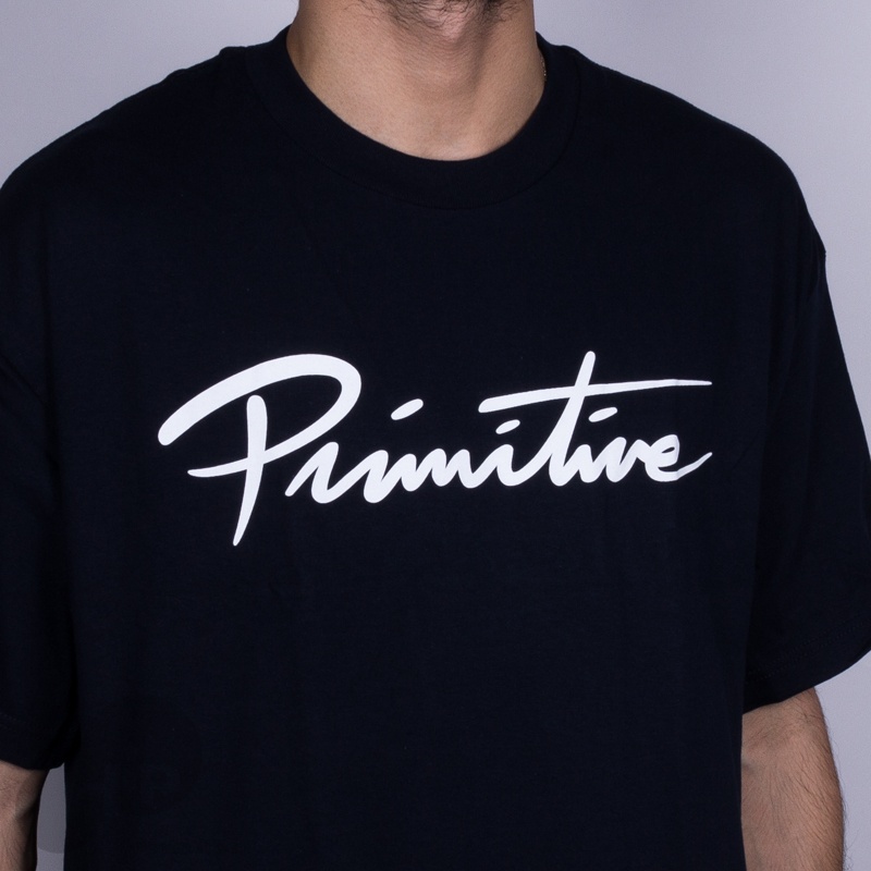 Camiseta Primitive Nuevo Script Azul Escuro