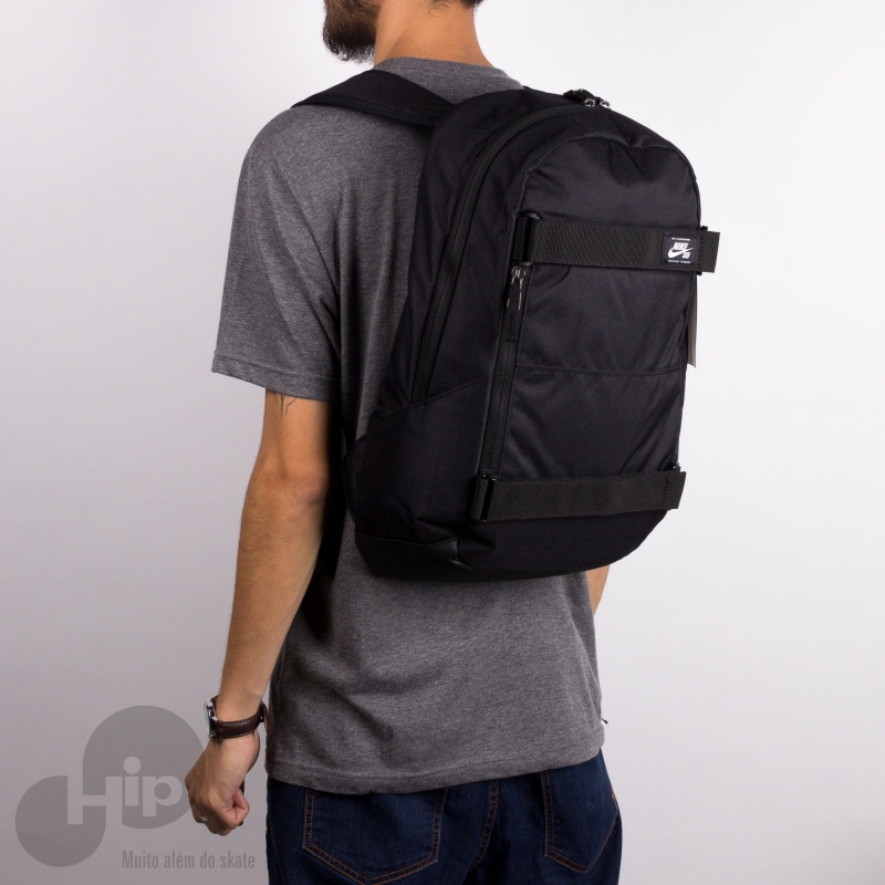 MOCHILA NIKE SB COURTHOUSE PRETA