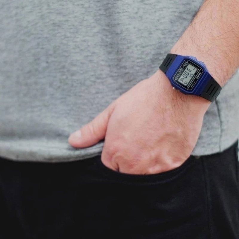 Relgio Casio F-91WM-2ADF Preto e Azul