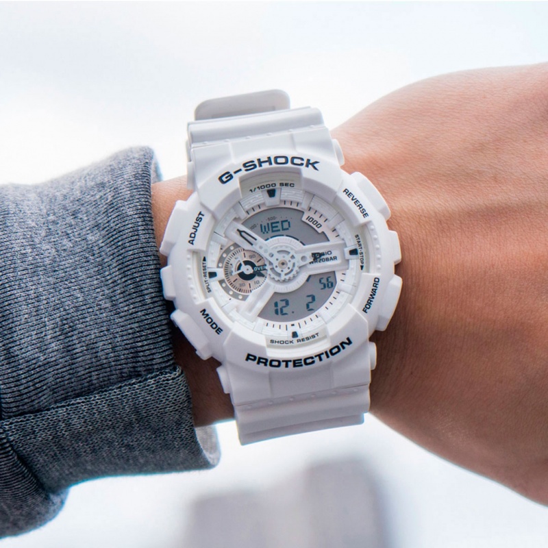 Relgio G-Shock GA-110MW-7Adr Branco