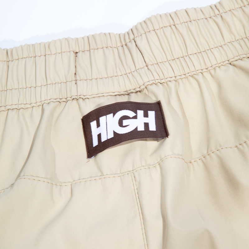 Bermuda High Structure Bege