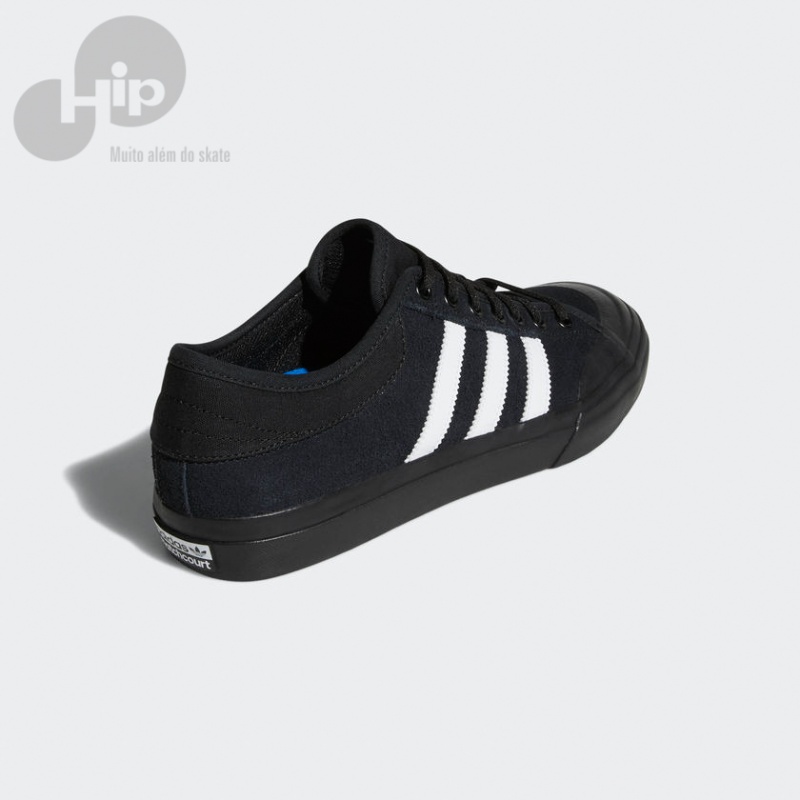 tenis adidas solado preto