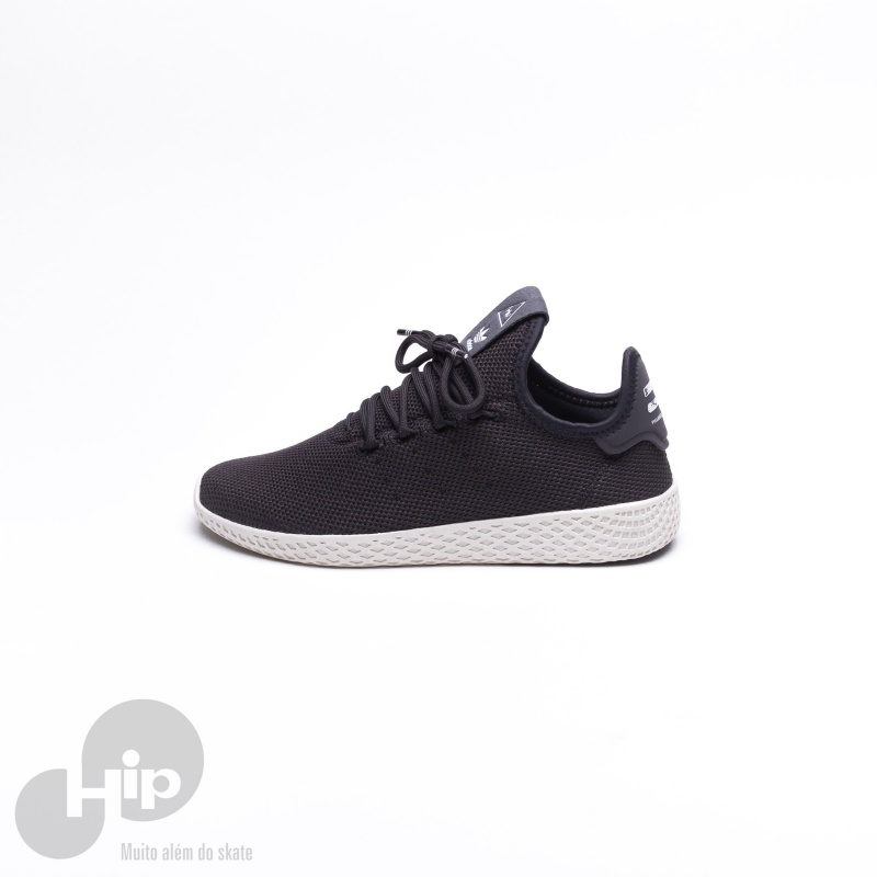 pharrell williams adidas preto