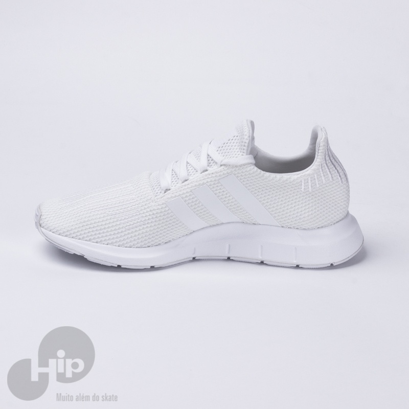 Tnis Adidas Swift Run B37725 Branco