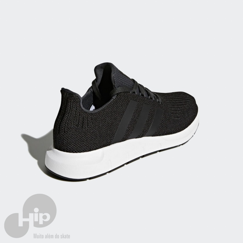 tênis adidas originals swift run j preto