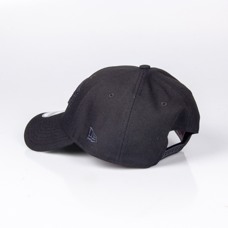 Bon New Era Stranger Things Preto Logo
