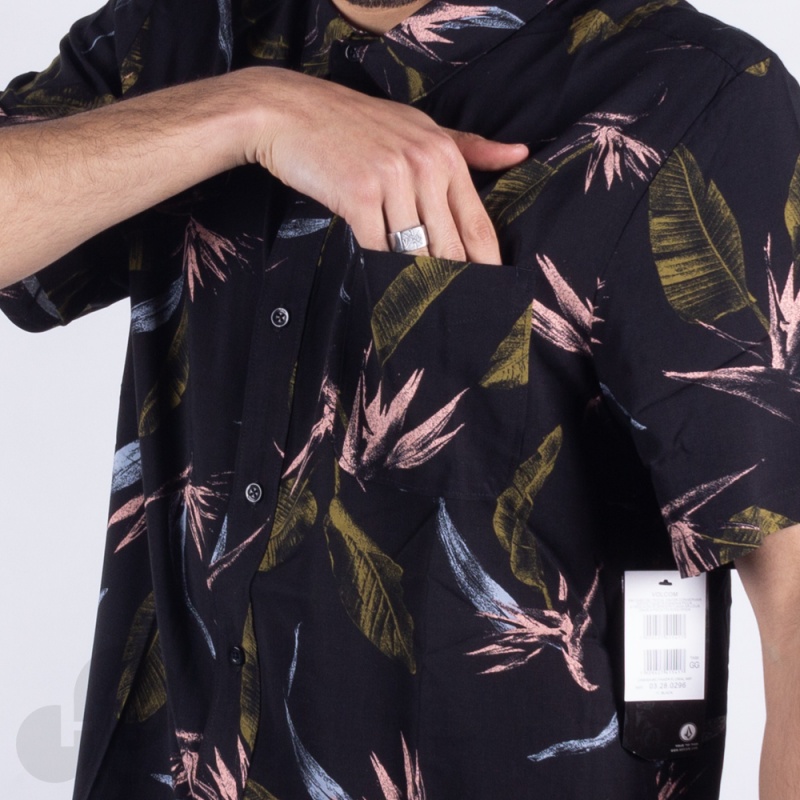 Camisa Volcom Faxer Floral Preta