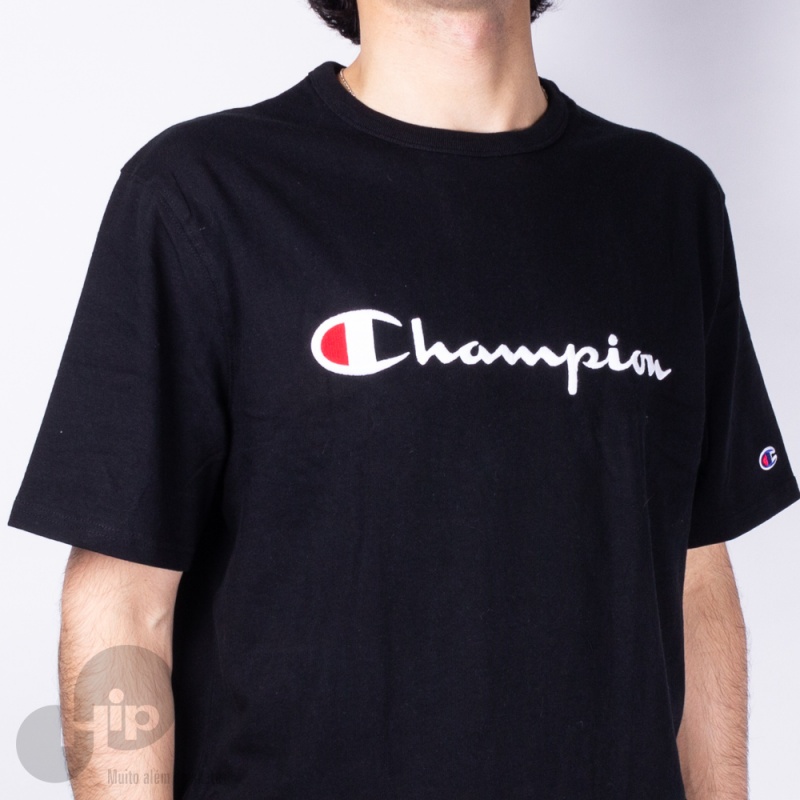 Camiseta Champion Life Bordado Preta