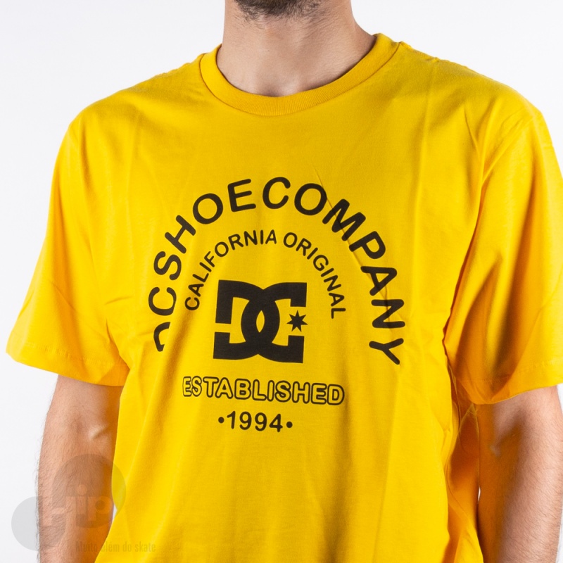 Camiseta Dc Shoes Cal Original Amarela