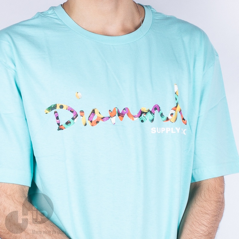 Camiseta Diamond Og Script Fasten Azul Claro