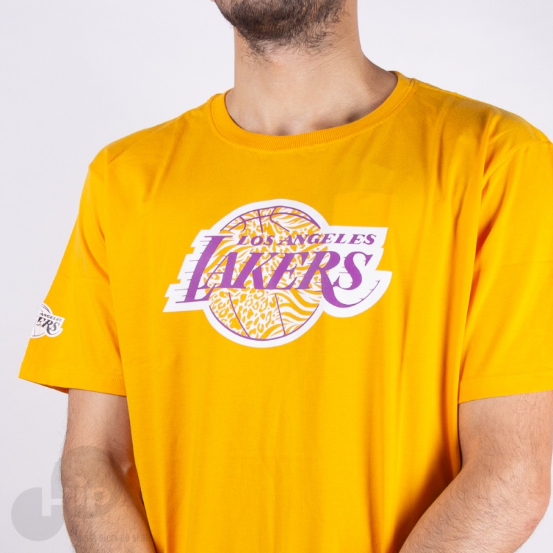 Camiseta New Era Extra Fresh Lakers Amarela