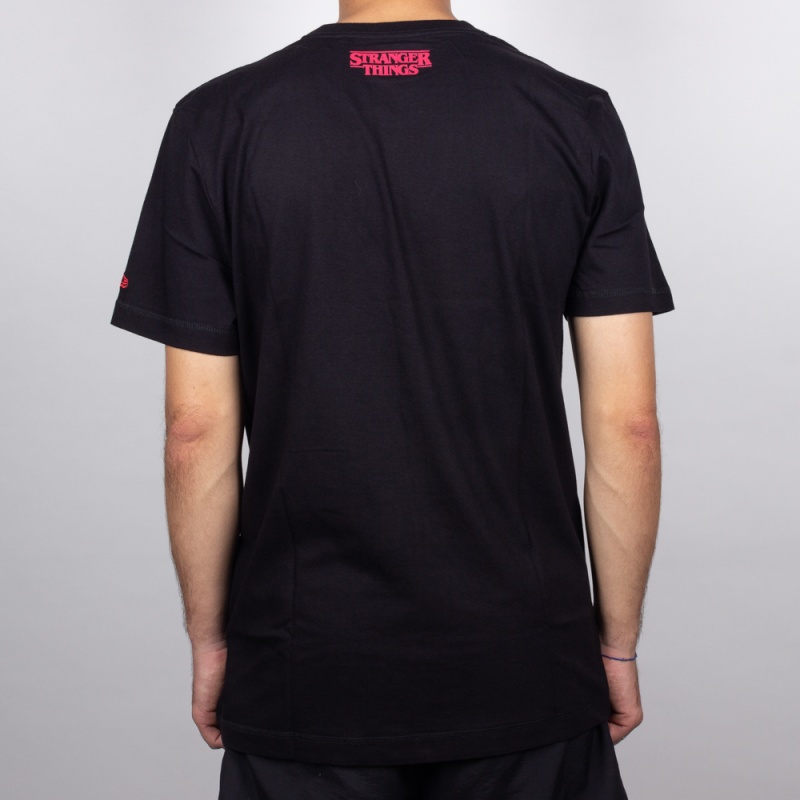 Camiseta New Era Upside Down Stranger Things Preto