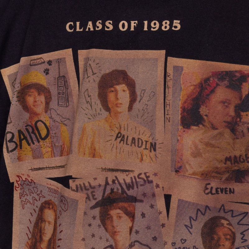 Camiseta New Era Yearbook Stranger Things Preto
