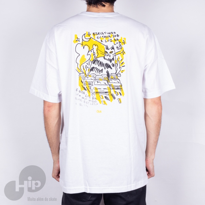 Camiseta Ous Gato Preto Luz Branca