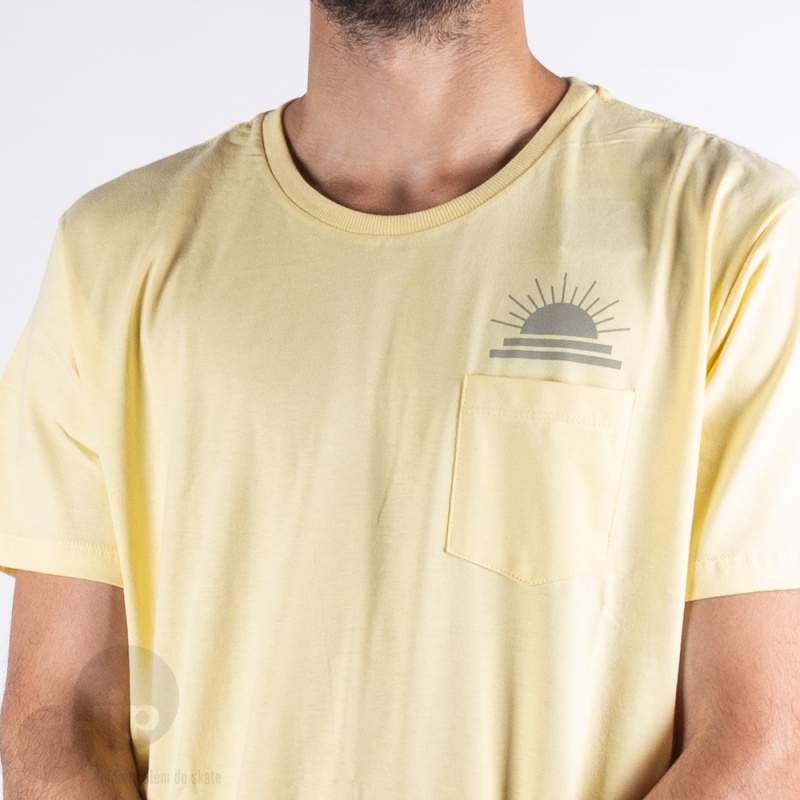 Camiseta Rvca Dawned Amarela