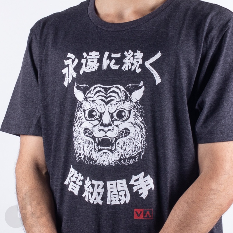 Camiseta Rvca Tiger Stare Cinza Escuro