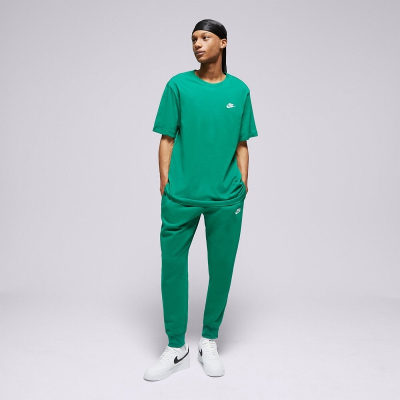 Camiseta Nike Sportswear Club Verde