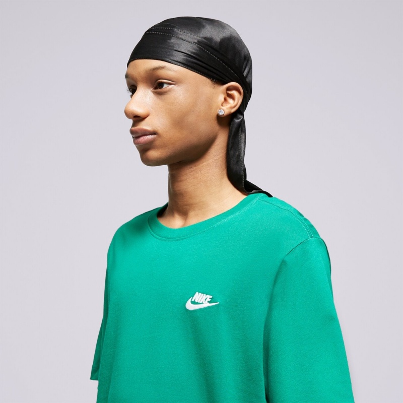 Camiseta Nike Sportswear Club Verde