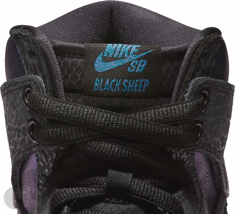 Tnis Nike SB Dunk High Black Hornet Preto