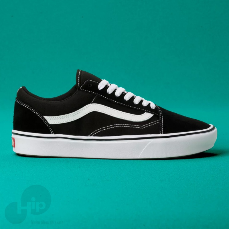 Tnis Vans Old Skool Comfycush Preto/Branco