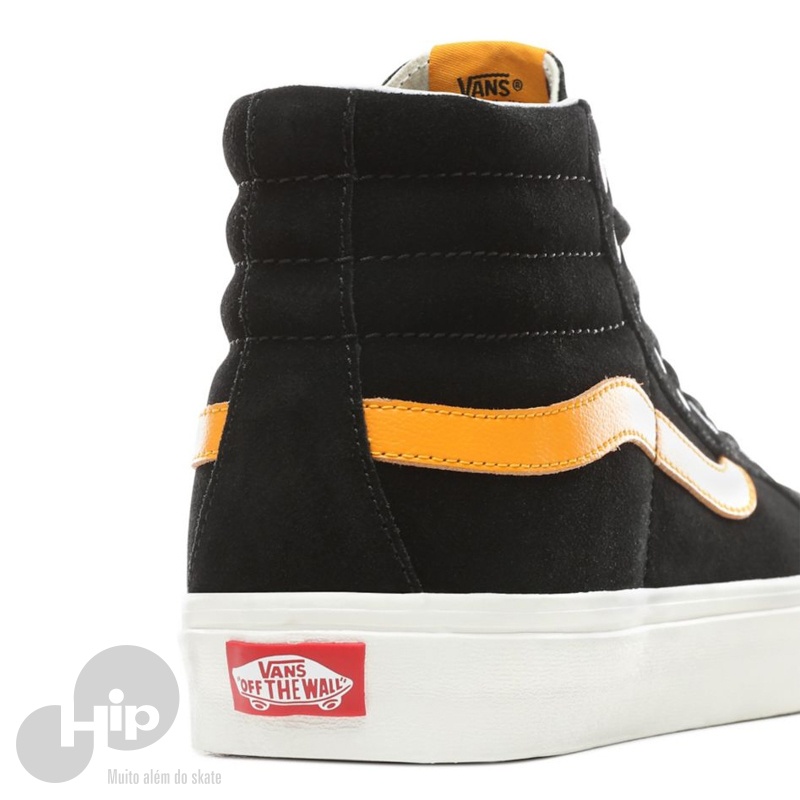 Vans laranja e sales preto