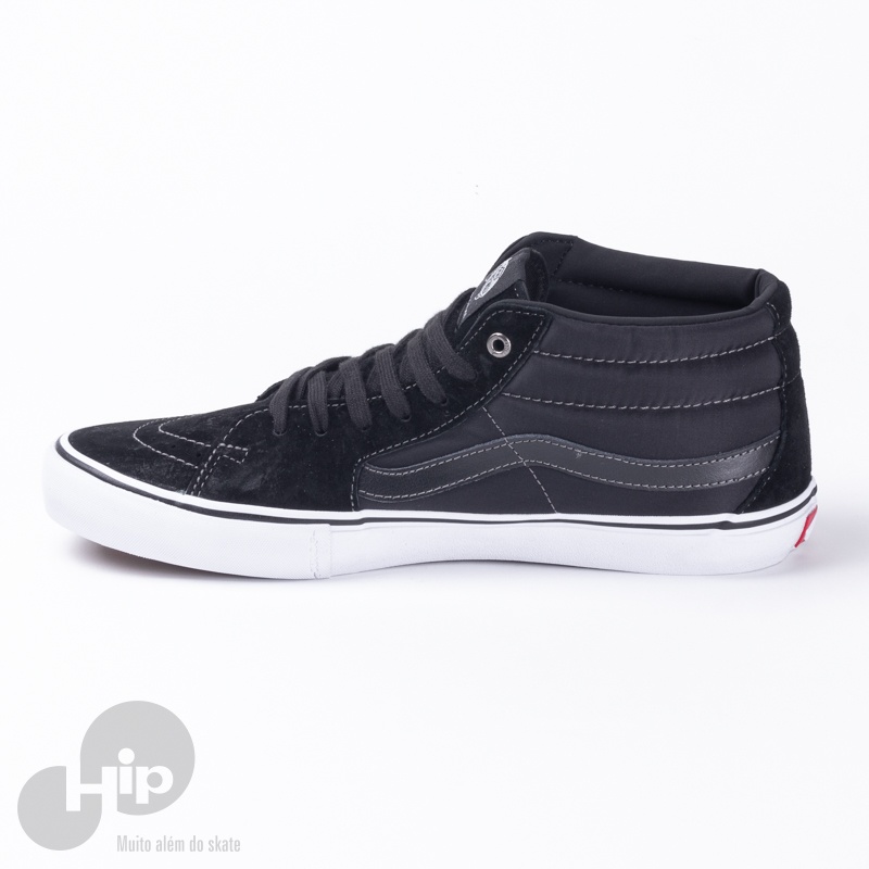 Tnis Vans Sk8-Mid Pro Anti Hero Preto