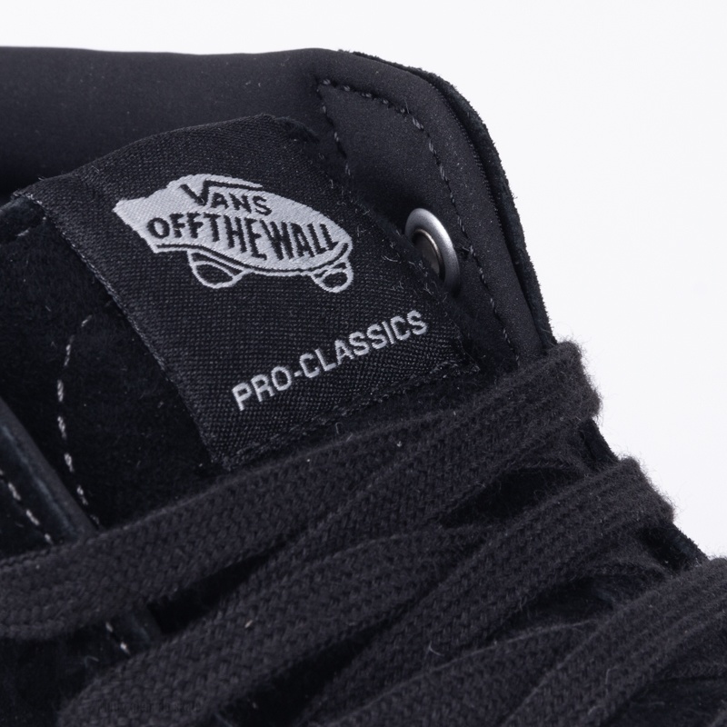 Tnis Vans Sk8-Mid Pro Anti Hero Preto