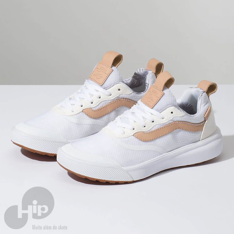 vans ultrarange beige