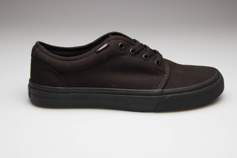 tênis da vans branco e preto