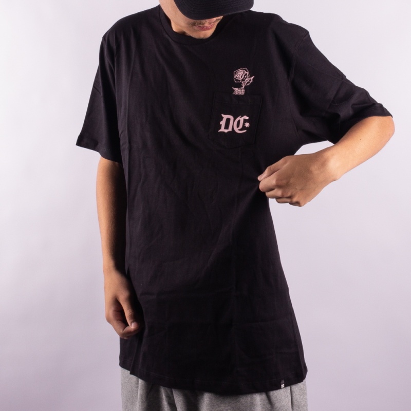 Camiseta Dc Shoes Rose Pocket Preto