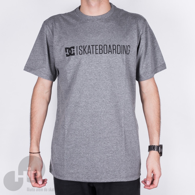 Camiseta Dc Shoes Skateboarding Cinza Escuro