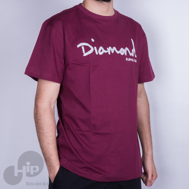 Camiseta Diamond Og Script Vinho