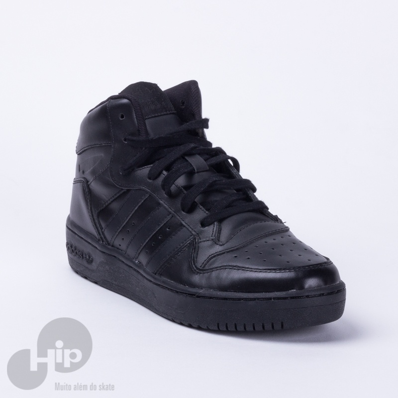 Tnis Adidas Attitude Revive Preto