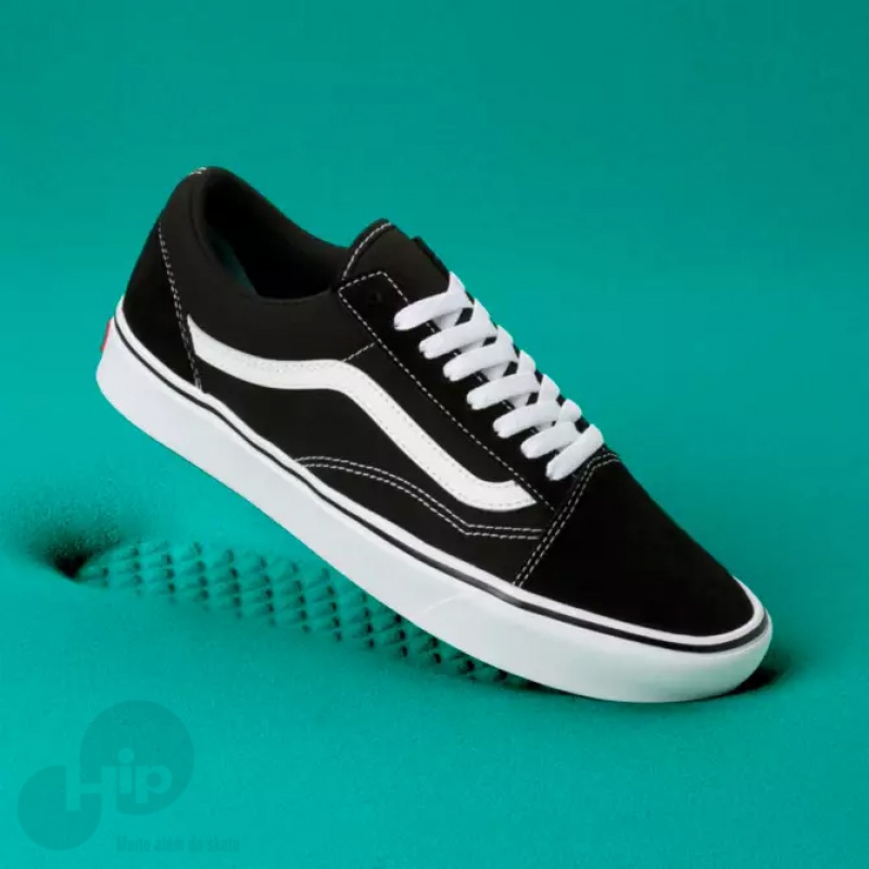 Tnis Vans Old Skool Comfycush Preto/Branco